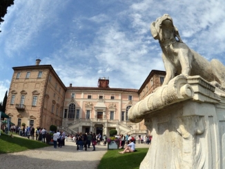 Il parco del castello di Govone si apre agli amanti delle rose 2